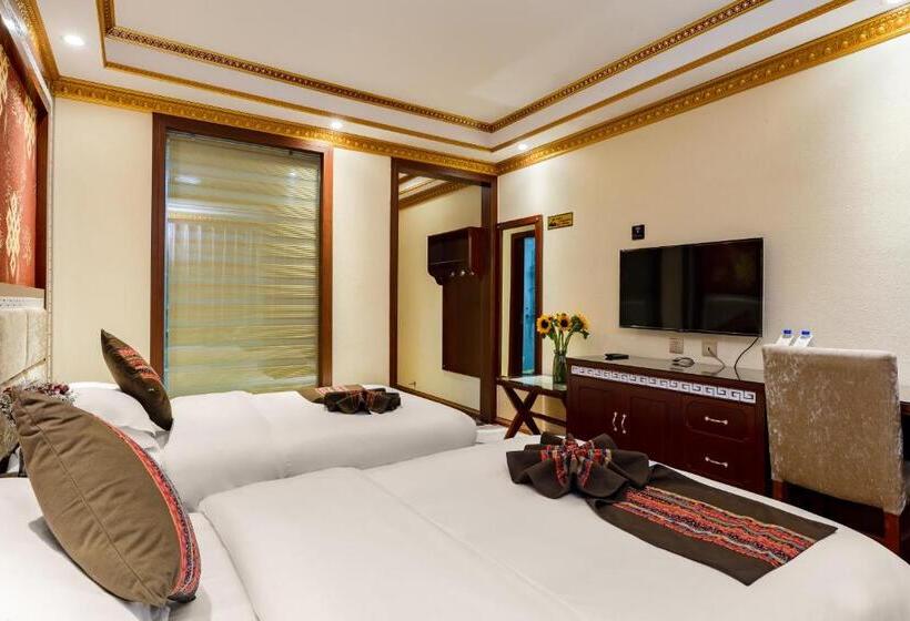 Номер Deluxe, Floral Hotel · Shangri La Blue Sky