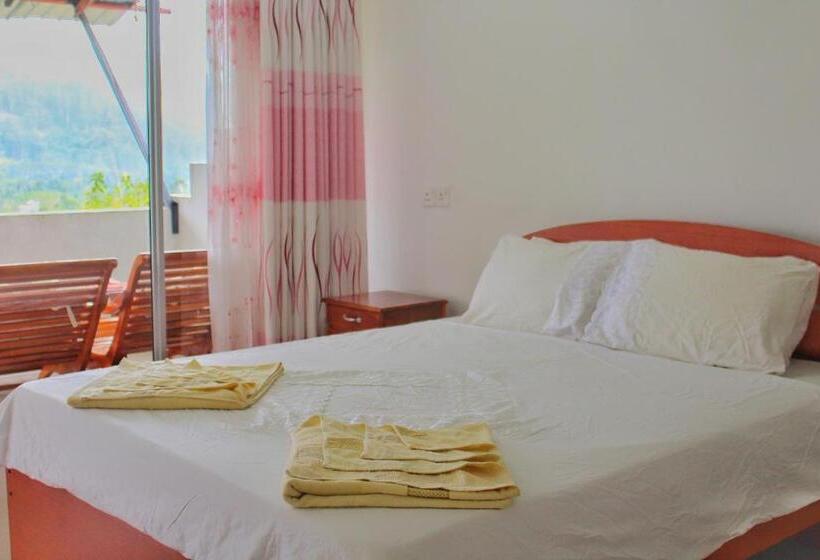 Номер Deluxe, The Dream Inn