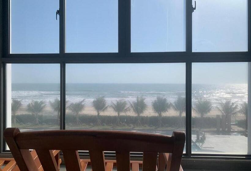 اتاق لوکس با چشم‌انداز دریا, Bờ Biển Vàng Resort
