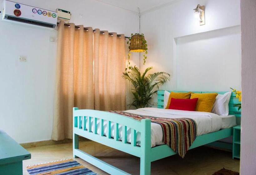 Номер Стандарт, Turquoiise House