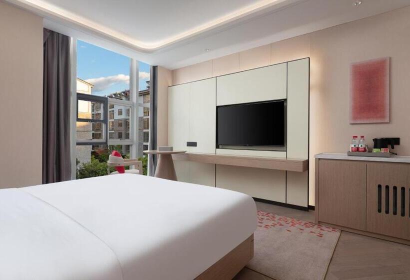 Номер Deluxe Кровать Кинг, Ramada By Wyndham Honghe Kaiyuan