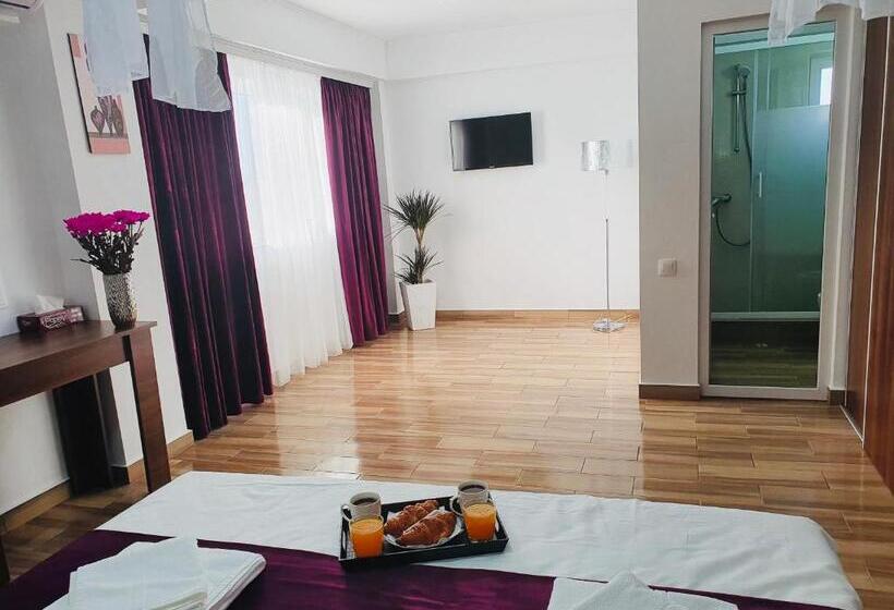 اتاق استاندارد سه نفره, Casa Barina Costinești