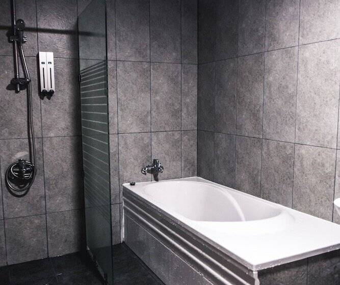 デラックスの４人部屋, Kimchee Busan Downtown Guesthouse