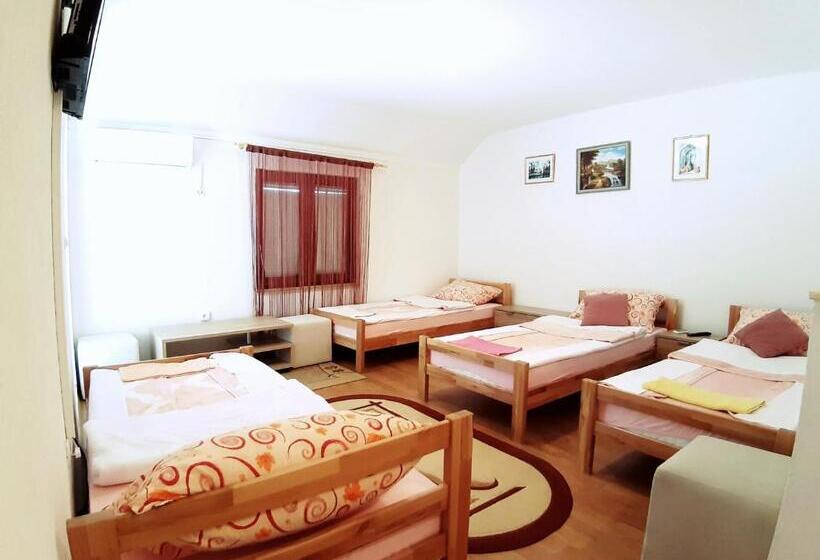 آپارتمان 1 خوابه با بالکن, Apartmani S.kilaći