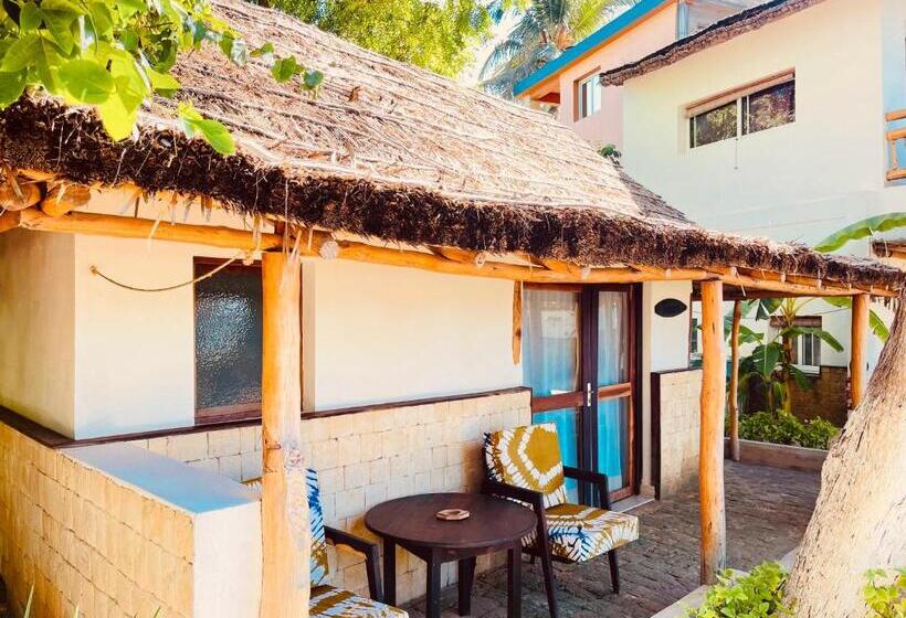 Triple Room Sea View, Vovo Telo Lodge