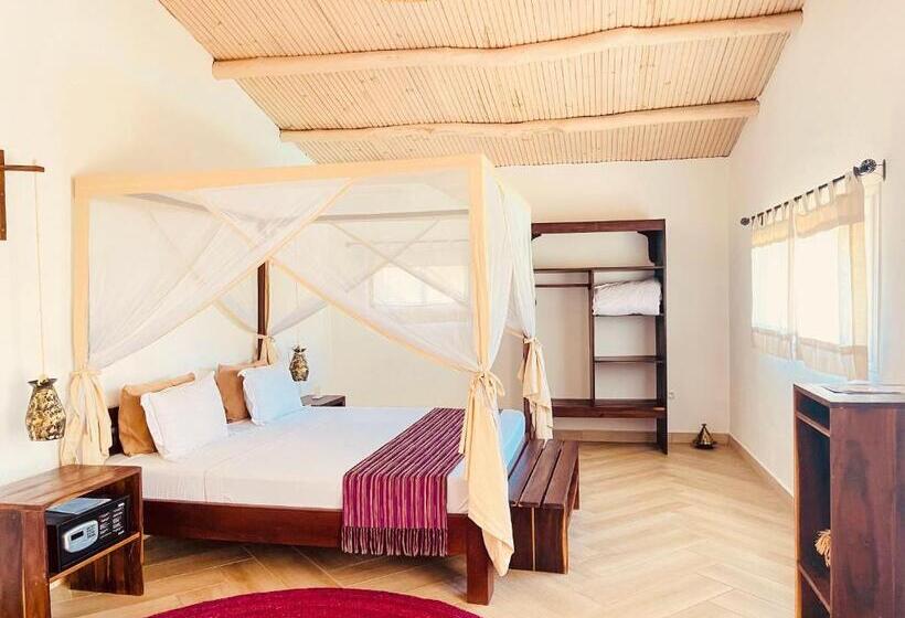 اتاق لوکس خانوادگی, Vovo Telo Lodge