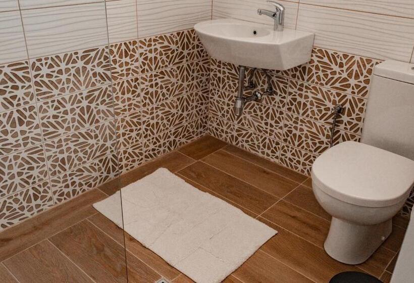 اتاق لوکس, July S Guest House