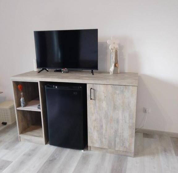 اتاق لوکس, July S Guest House
