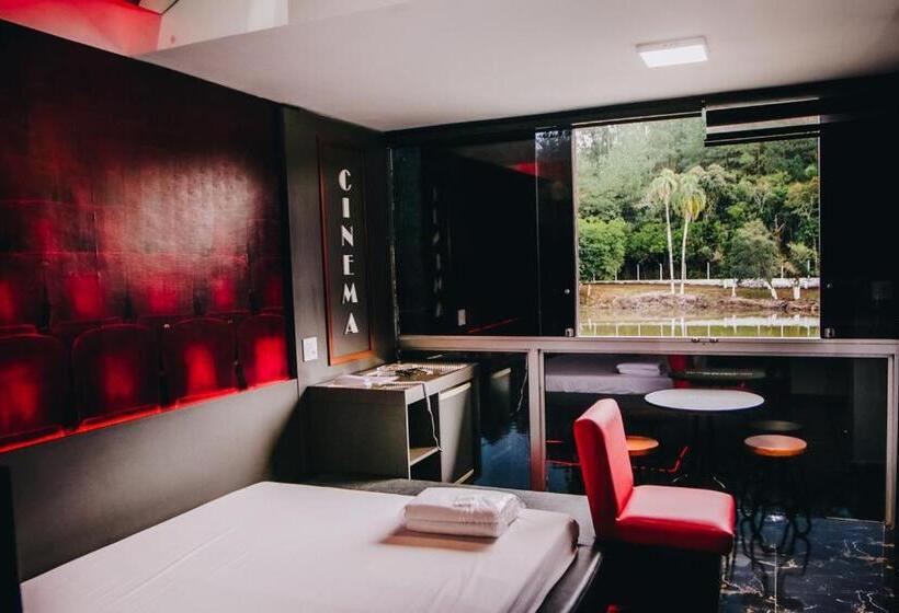 스위트, Refugius Motel/ Hotel De Rolante
