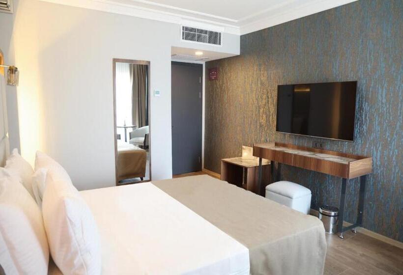 Номер Стандарт Вид на Море, The Yalı Konak Hotel İzmir