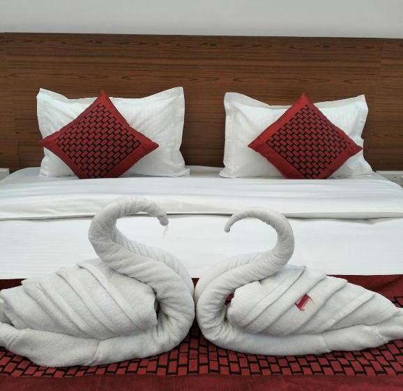 스탠다드 룸, Avantika Residency & Restro