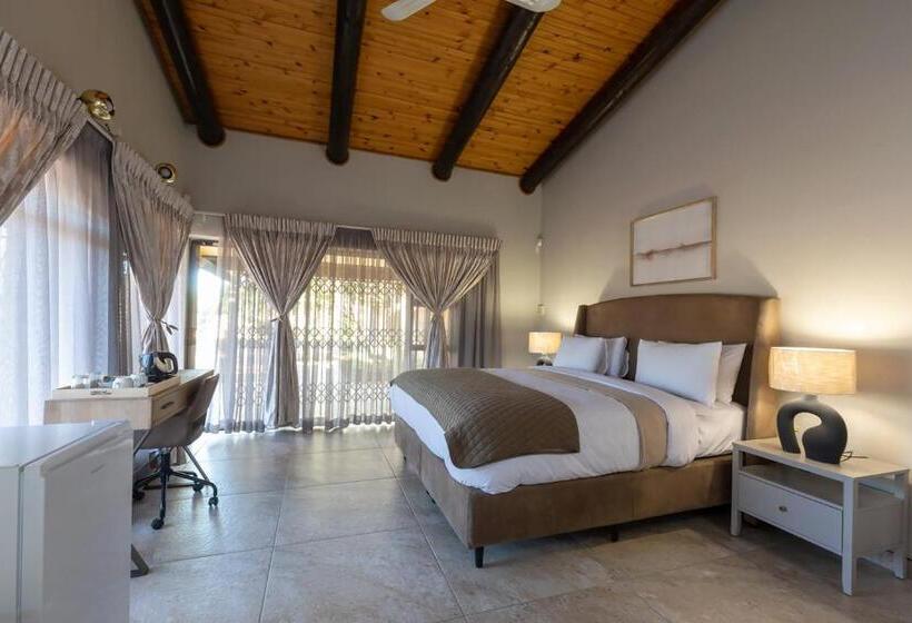 اتاق لوکس با تخت بزرگ, The Pal Guest House