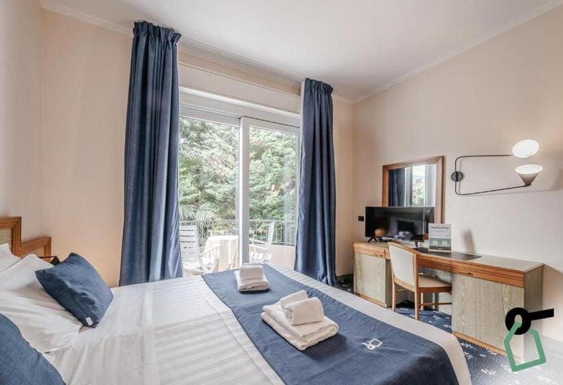 Номер Стандарт, Hotiday Room Collection   Stresa