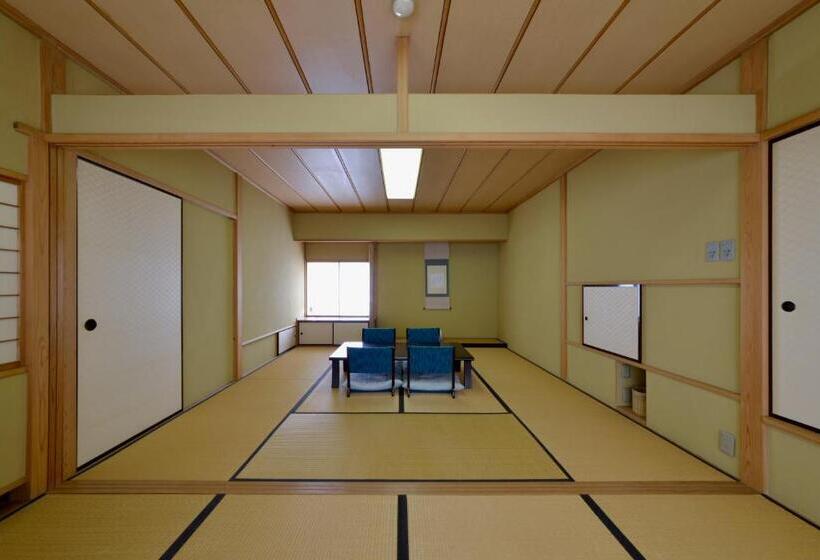 Семейный Номер, Zen Hostel