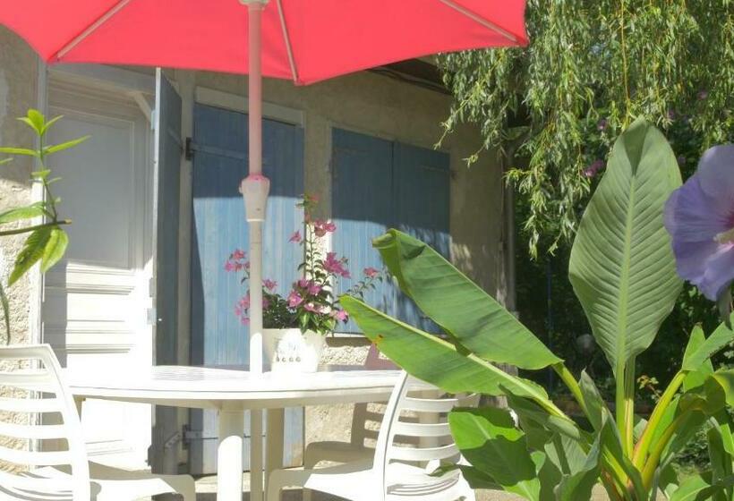 اتاق استاندارد چهار تخته, La Ferme De Thoudiere