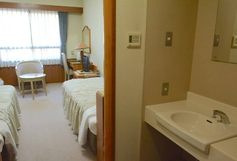 Номер Стандарт, Inuyama International Youth Hostel