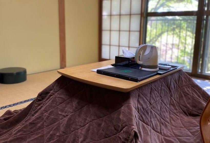 Четырехместный Номер Стандарт, Ryokan Ikoisanso