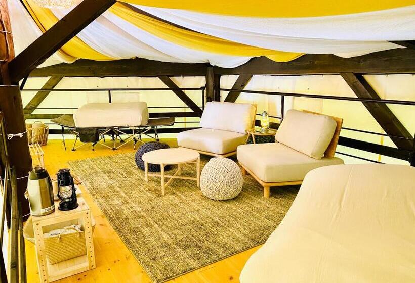 Deluxe Tent, Ryokan Ikoisanso