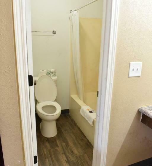 Номер Стандарт Адаптированный для Инвалидов, Knights Inn Merrillville