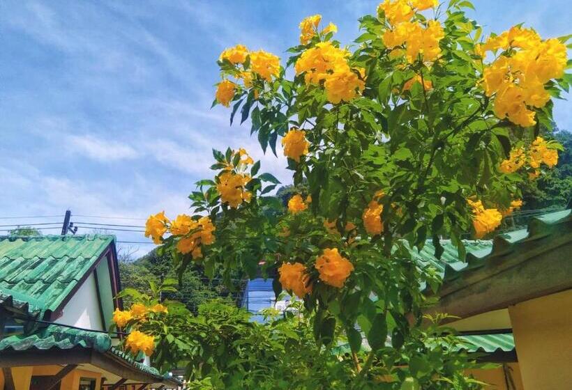 کابین, Sangtawan Resort
