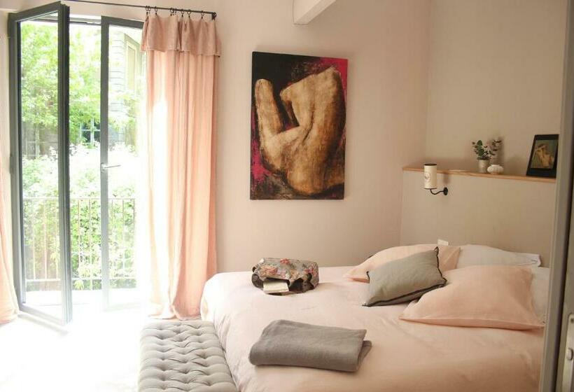 سوئیت جونیور با تراس, La Magnanerie De L'isle B&b