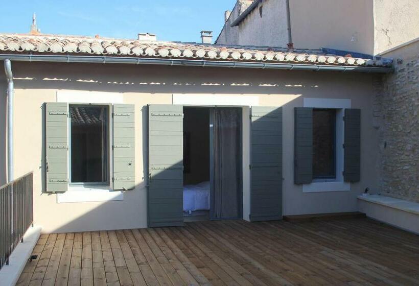 Suite with Terrace, La Magnanerie De L'isle B&b