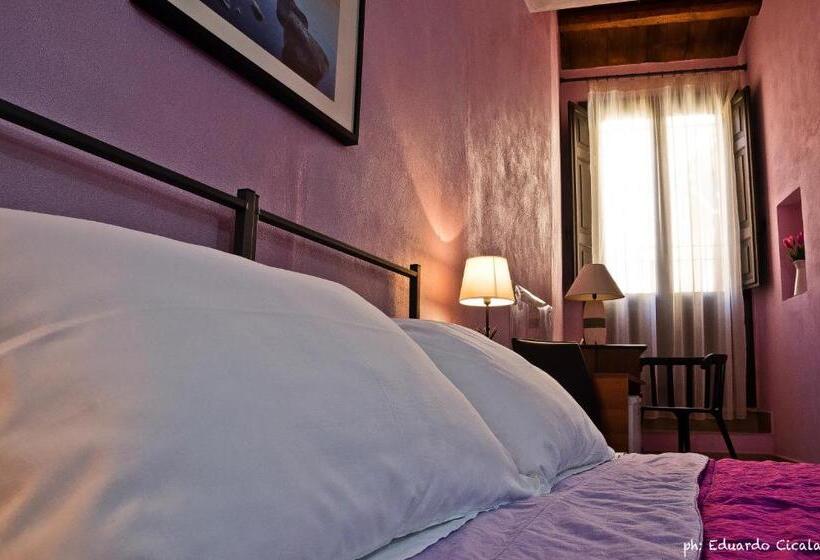 スタンダードトリプルルーム, B&b Monte Dei Pegni