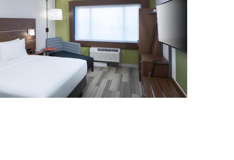 스위트, Holiday Inn Express & Suites   Orlando At Seaworld, An Ihg