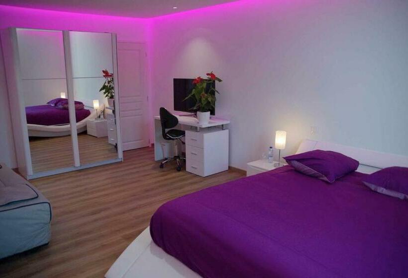 디럭스 룸, Moulin Des Tours