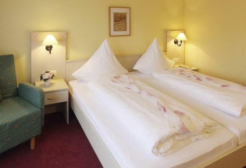 Номер Deluxe с Балконом, Land Gut Hotel Dornröschen