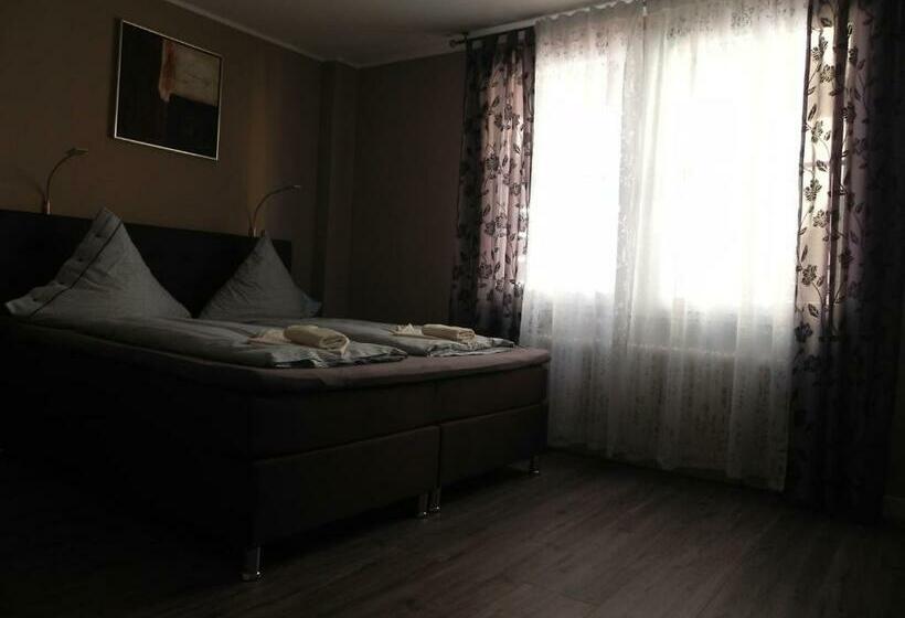 스탠다드 룸, Arkade