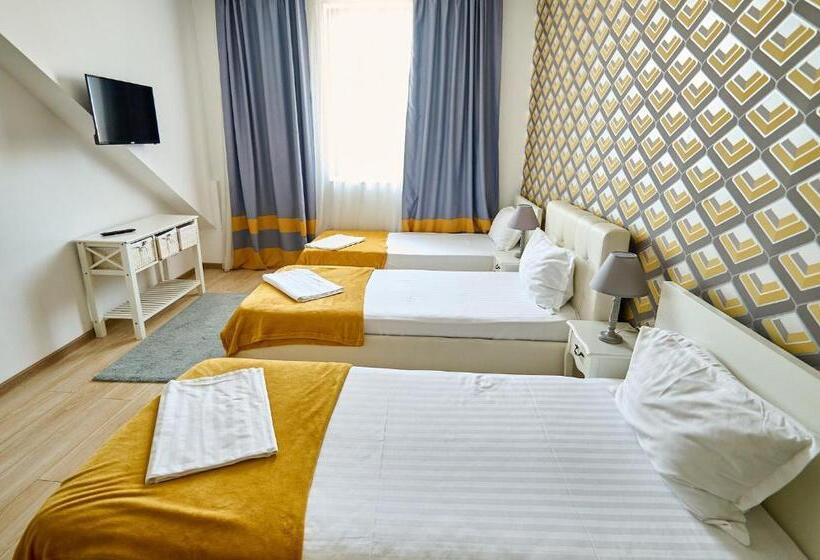 آپارتمان 1 خوابه, Evianne Boutique