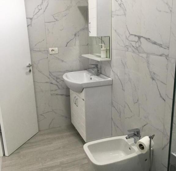 Quarto Familiar Deluxe, Stolis