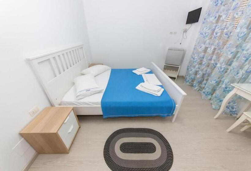 Quarto Deluxe com Sacada, Stolis