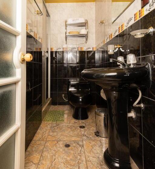 Четырехместный Номер Стандарт, Hostal Cleofe Arequipa