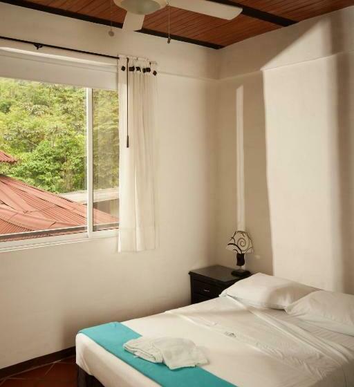 标准间, La Selva Reserva
