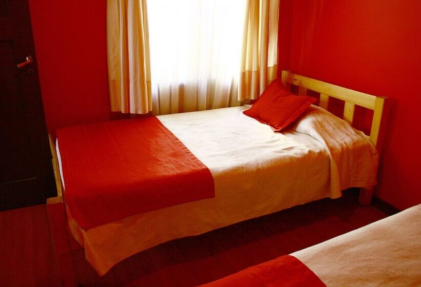 اتاق استاندارد با سرویس بهداشتی مشترک, Landay Hostel