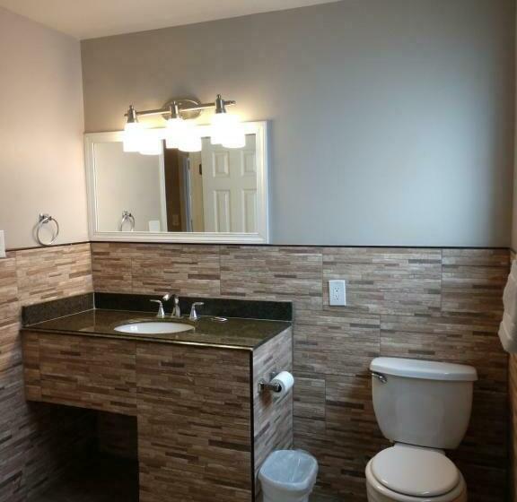 جناح ديلوكس, Bartlett Motel