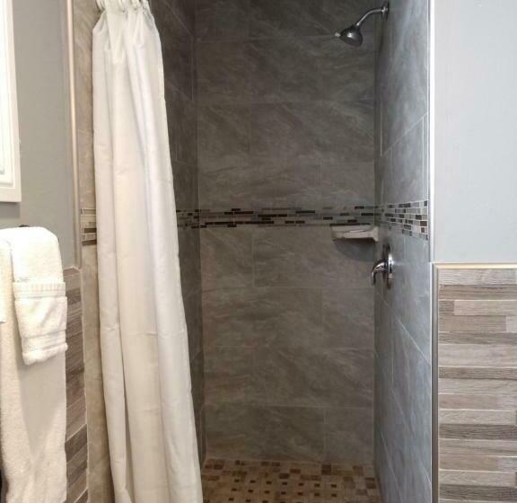 غرفة قياسية سرير كينج, Bartlett Motel