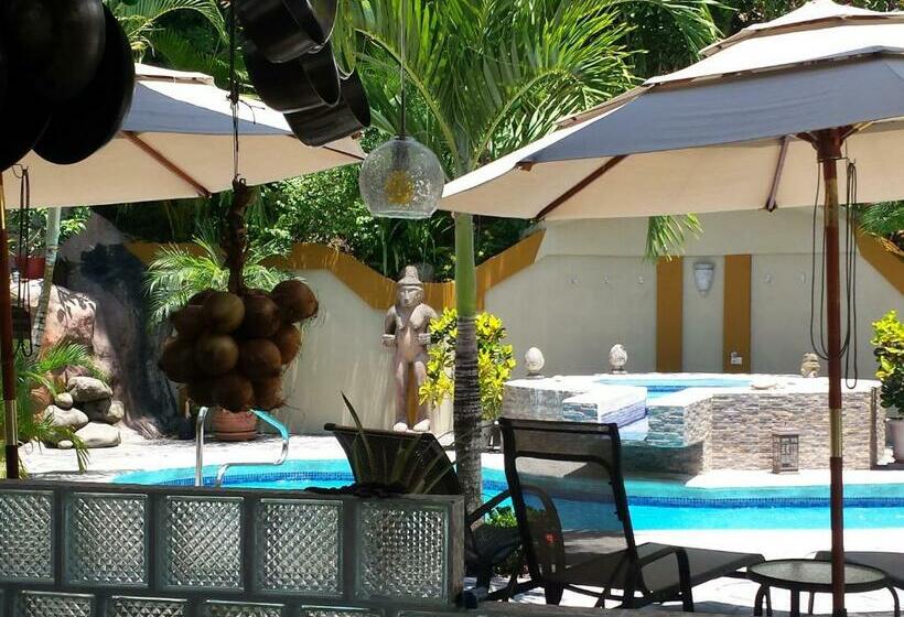 Quarto Quádruplo Estandar, Coyaba Tropical Elegant Adult Guesthouse