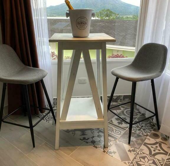 جناح سرير كينج, Arenal Vista Lodge