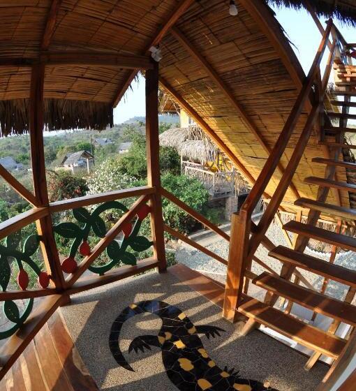 جناح, Azuluna Ecolodge