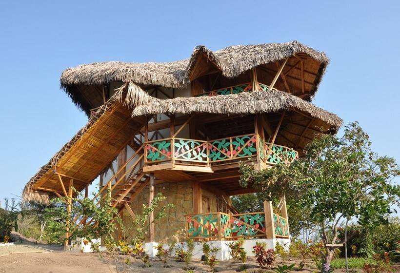 جناح, Azuluna Ecolodge