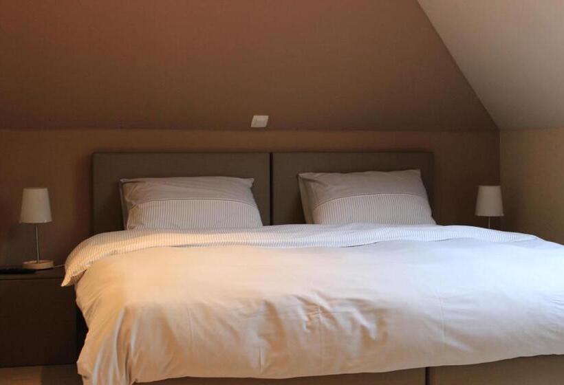 اتاق خانوادگی, B&b Don Genaro