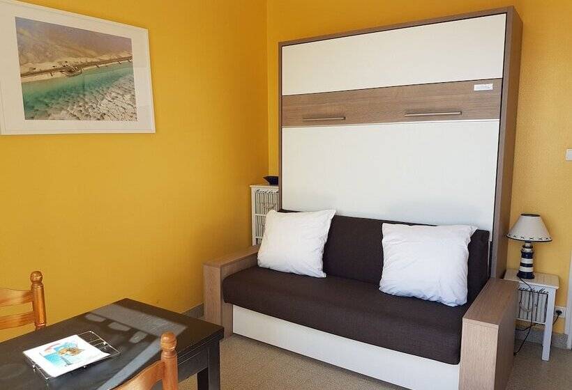استودیوی استاندارد, La Vigie Vacances