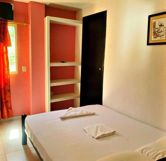 Номер Стандарт, Hostel Green Light