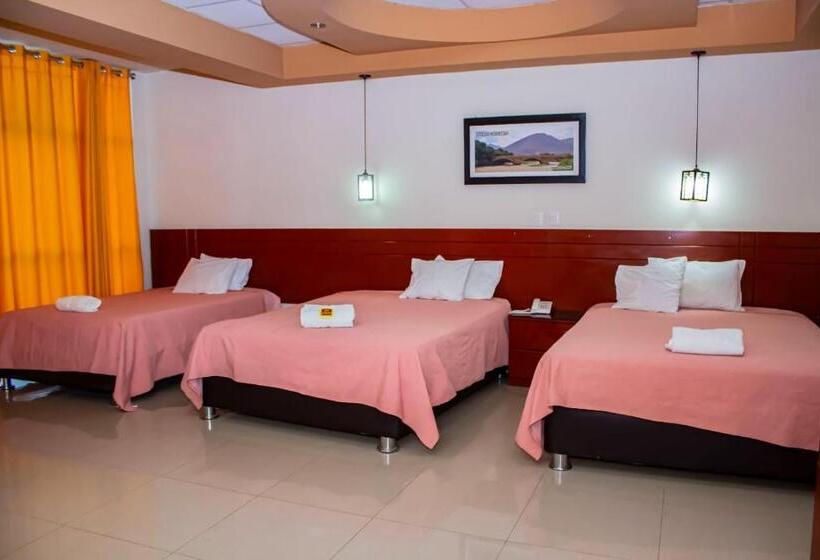 اتاق راحتی سه تخته, La Estancia