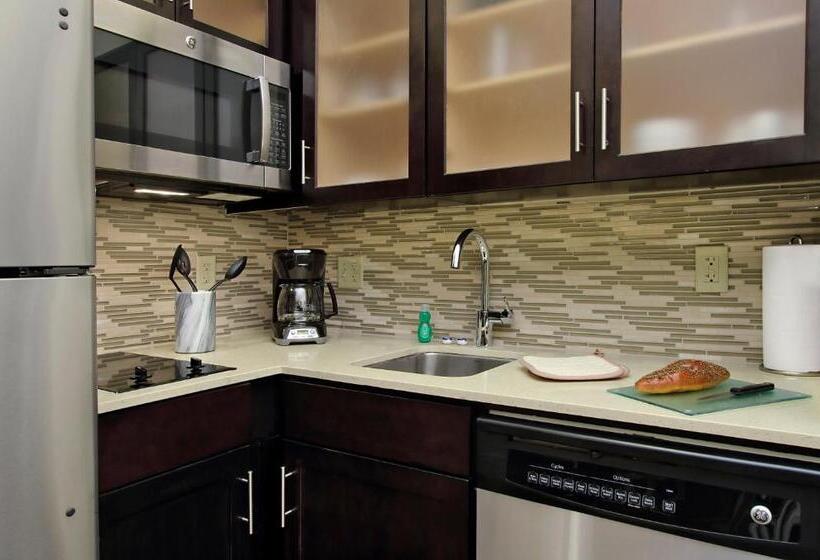 اتاق استاندارد با تخت بزرگ برای معلولان, Staybridge Suites   Odessa   Interstate Hwy 20, An Ihg