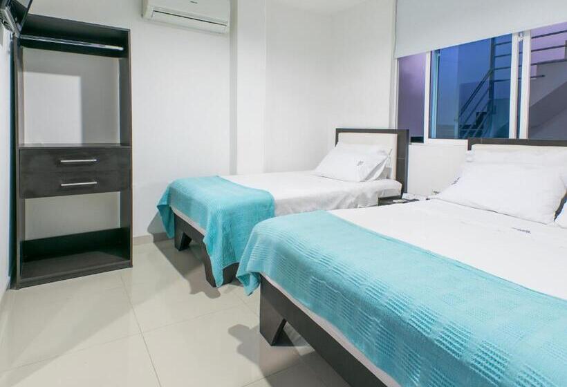 Economy Triple Room, Azulejo Del Llano