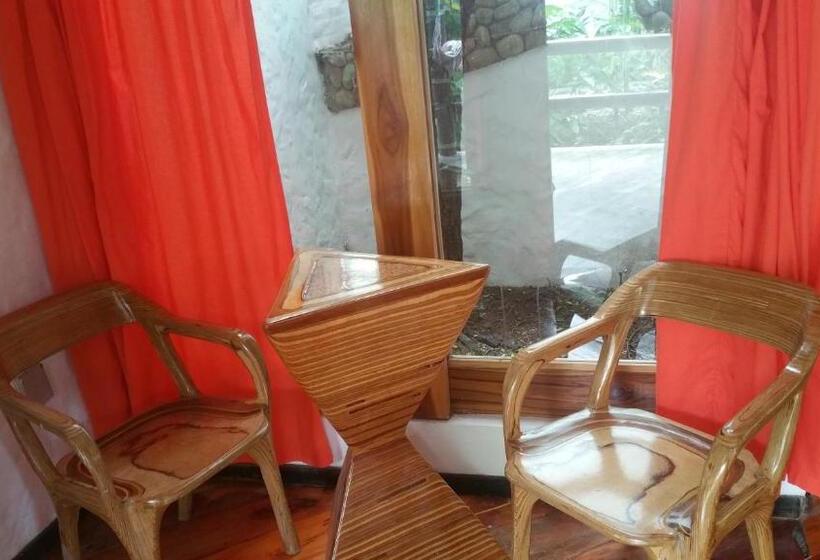 غرفة قياسية, Hostería Mandála